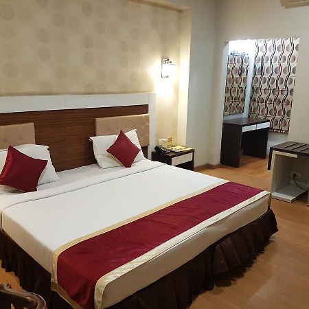 Hotel Sitara Residency Hyderabad Bagian luar foto