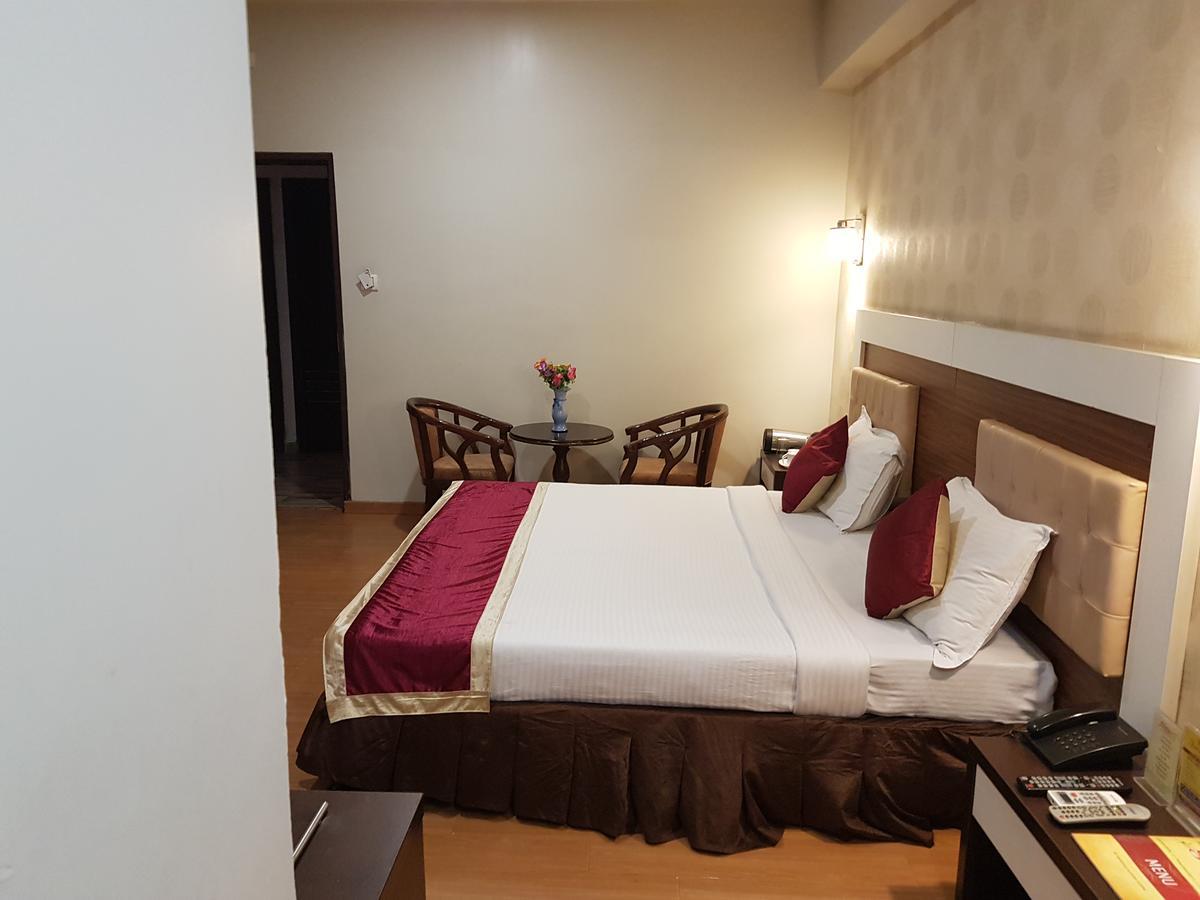 Hotel Sitara Residency Hyderabad Bagian luar foto