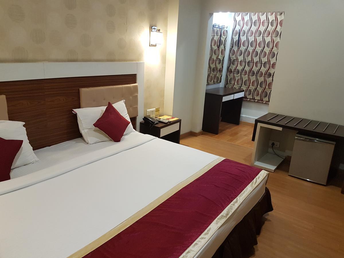 Hotel Sitara Residency Hyderabad Bagian luar foto